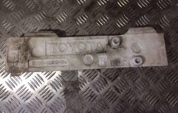 Lexus IS 200-300 Front bumper foam support bar 5261153010