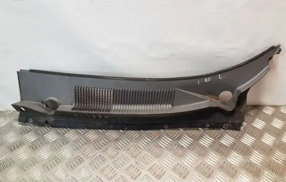 Hyundai Santa Fe Wiper trim 8615126000