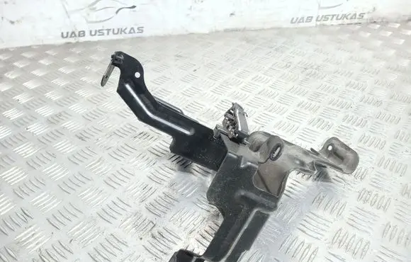 Audi A4 S4 B7 8E 8H ABS pump bracket 8E0614119