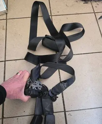 Renault Master II Front seatbelt 33042277 304740A 44806