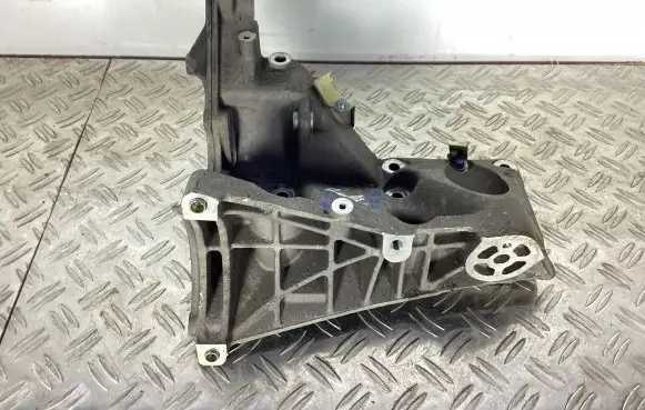 Porsche Cayenne (9PA) Engine mounting bracket 9481022135R