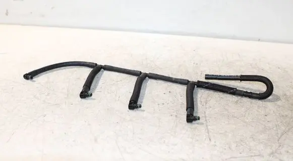 Volkswagen Golf VI Fuel return line/hose 2136300 CRK2136300