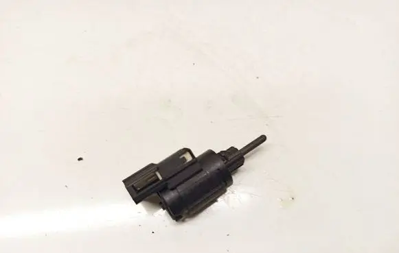 Audi A6 S6 C6 4F Brake pedal sensor switch 3B0945511C