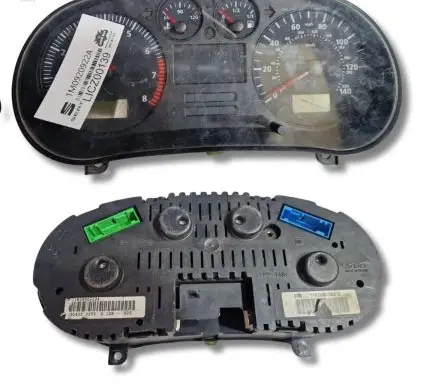 Seat Toledo II (1M) Speedometer (instrument cluster) 1M0920922A
