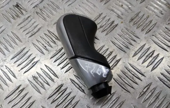 Peugeot 508 Gear lever shifter trim leather/knob
