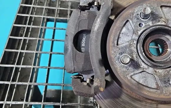 Suzuki Swift III Front brake caliper IMPRK1603186