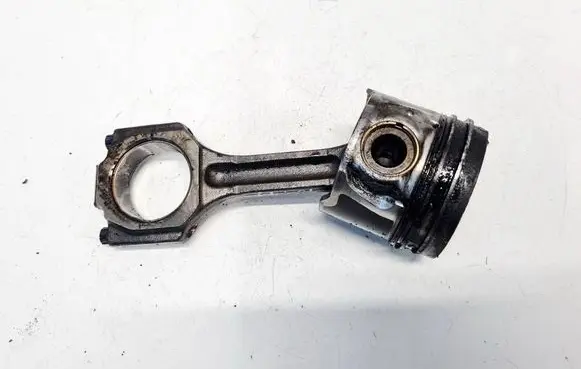 Chevrolet Captiva Piston with connecting rod 