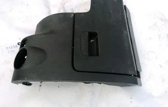 Volkswagen Golf Plus Glove box 5M1858210A 13-55D300673