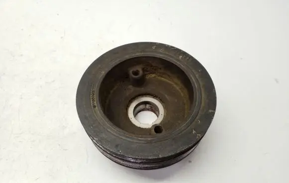 Mitsubishi L200 Crankshaft pulley 1186290E71