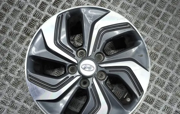 R16 alloy rim