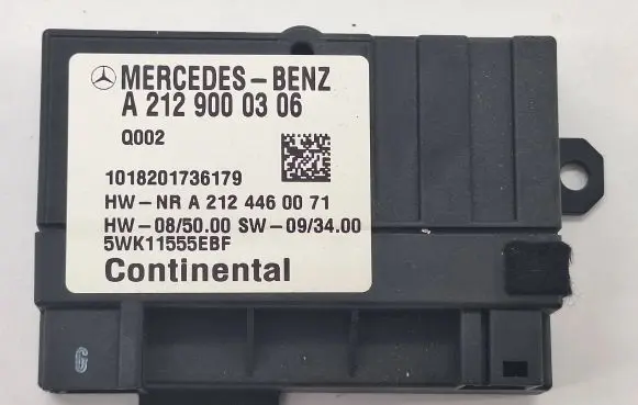 Mercedes-Benz C W204 Fuel injection pump control unit/module A2129000306 5WK11555EBF A2124460071