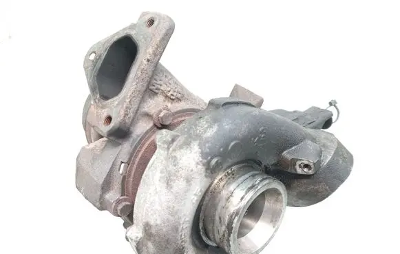 Mercedes-Benz E W211 Turbo A6460909160 HL0024GT18V 6NW008412