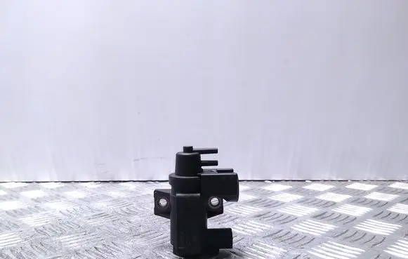 Toyota Avensis T250 Valve vacuum 258190R011 70051308