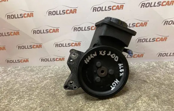 BMW X5 E53 Power steering pump 676227901 7692974533 32417787106