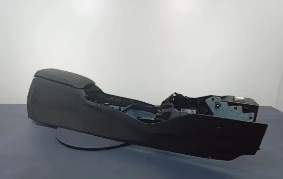 BMW 1 F40 Center console 6823558