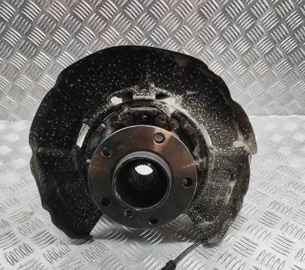 BMW X5 F15 Rear wheel hub 6879102