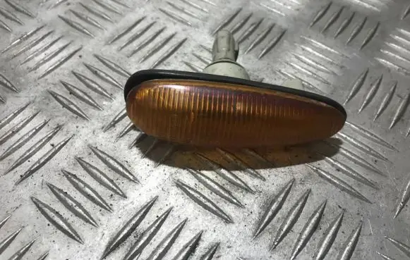 Mazda Xedos 6 Front fender indicator light 21461634 214-61634
