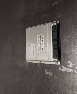 BMW 5 E39 Engine control unit/module 7789376 0281010314