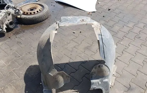 Audi A4 S4 B8 8K Front arch III8K0821171LIII 8K0821171L