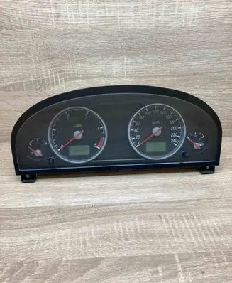 Ford Mondeo Mk III Speedometer (instrument cluster) 1S7F10849GF 1S7F108412