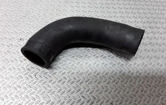Mitsubishi Outlander Breather hose/pipe 