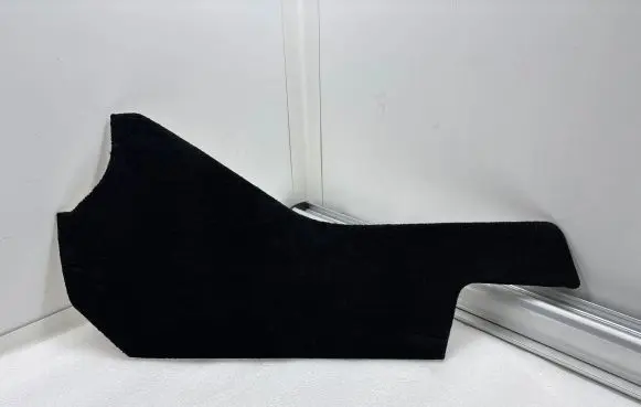 Foot area side trim