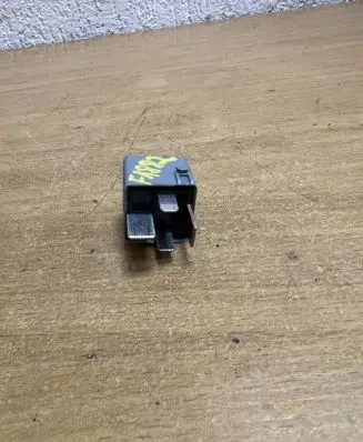Mercedes-Benz ML W164 Other relay 0025422619 F1882