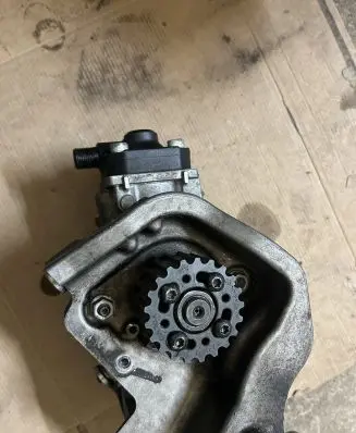 Volvo S90, V90 Fuel injection high pressure pump VEA132360020AAA