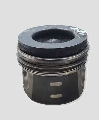 Volvo V40 Piston D4162T