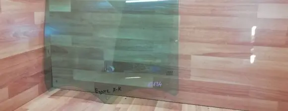 Rear door window glass