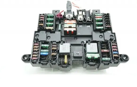 Mercedes-Benz CLA C118 X118 Fuse box set A1779061102
