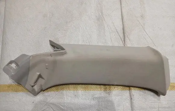 Volkswagen PASSAT B8 (C) pillar trim 3G9867241 106569