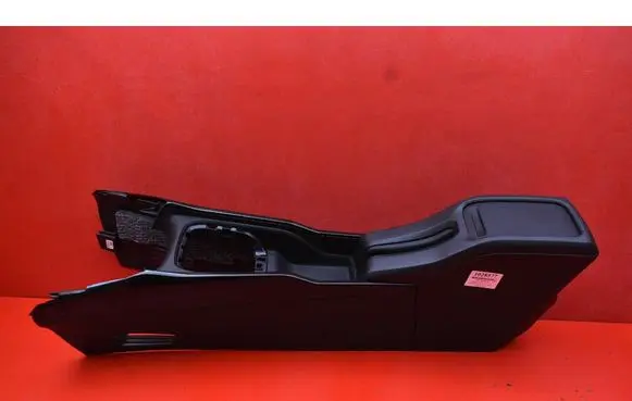 Peugeot 2008 I Center console 