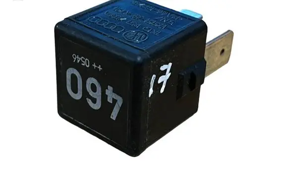 Volkswagen Touran I Other relay 1K0951253A L23134J52X130
