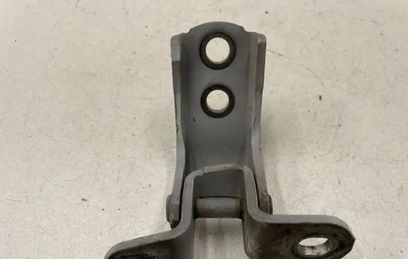 Toyota Yaris Front door upper hinge