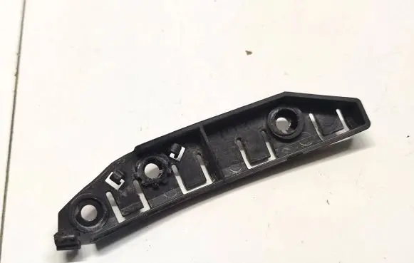 Tesla Model 3 Front bumper mounting bracket 108418100E