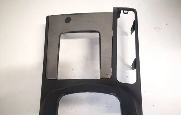 Lexus IS 220D-250-350 Center console 58822-53040