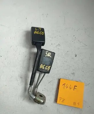 Audi A6 S6 C5 4B Rear seatbelt buckle 8D0857739D