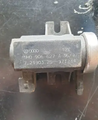 Volkswagen Golf IV Turbo solenoid valve 1H0906627A 72190325