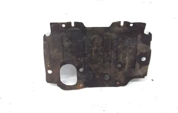 Ford Ranger Engine splash shield/under tray UR6138812