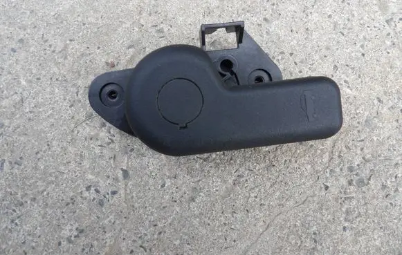 Ford Kuga II Engine bonnet (hood) release handle D293A