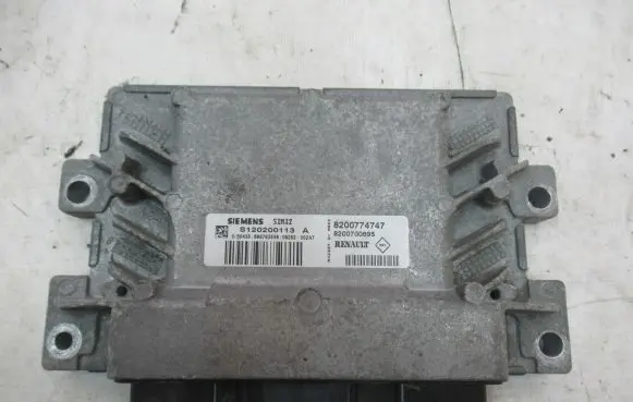 Renault Twingo II Engine control unit/module 8200774747 8200700695