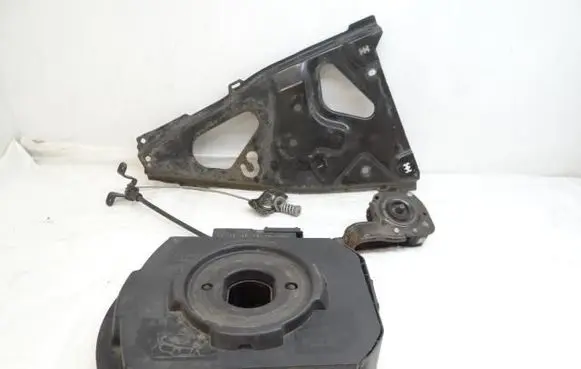 Citroen C4 Grand Picasso Spare wheel mounting bracket 9810677780