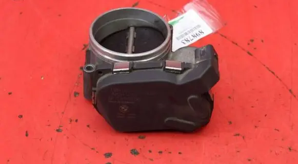 BMW 3 E90 E91 Throttle body valve 75561180
