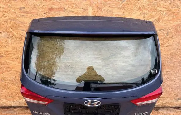 Hyundai ix20 Tailgate/trunk/boot lid