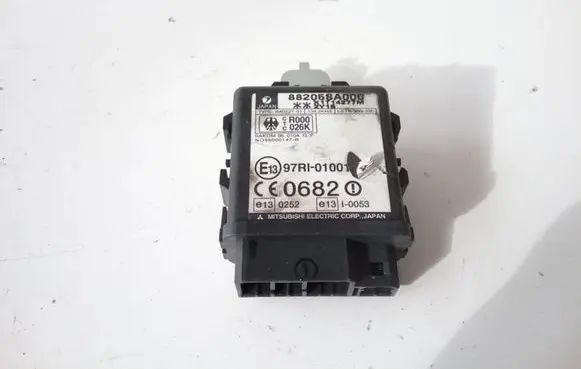 Subaru Forester SF Immobilizer control unit/module 88205SA000 X1T14277M E1397RI010014