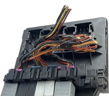 Volkswagen Golf VI Fuse box set 5K0937087M