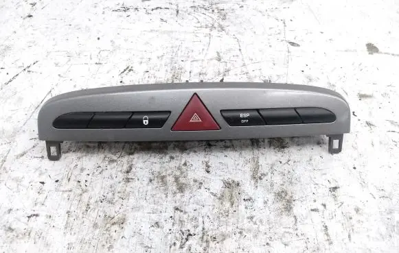 Peugeot 308 SW Hazard light switch 9659215177