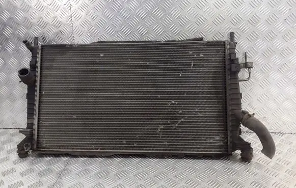 Ford Focus Coolant radiator 3M5H8005TL