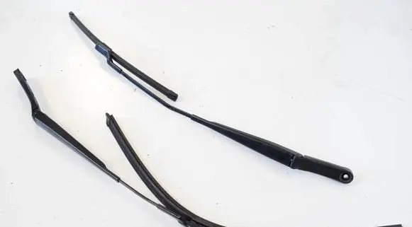Volkswagen PASSAT B8 Windshield/front glass wiper blade 3G1955410 3G1955409